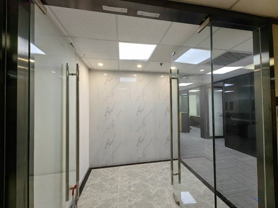 上海招商局大厦浦东 上海招商局大厦 91平米 精装修