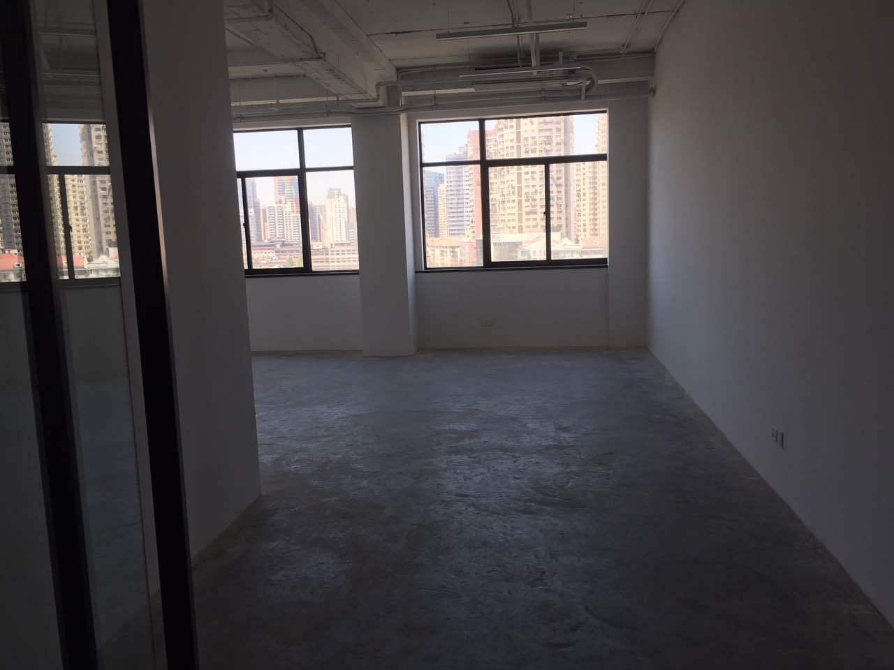 中区广场黄浦 中区广场 95平米 简装修