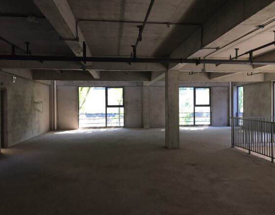 宝山新业坊源创宝山 宝山新业坊源创 865平米 毛坯