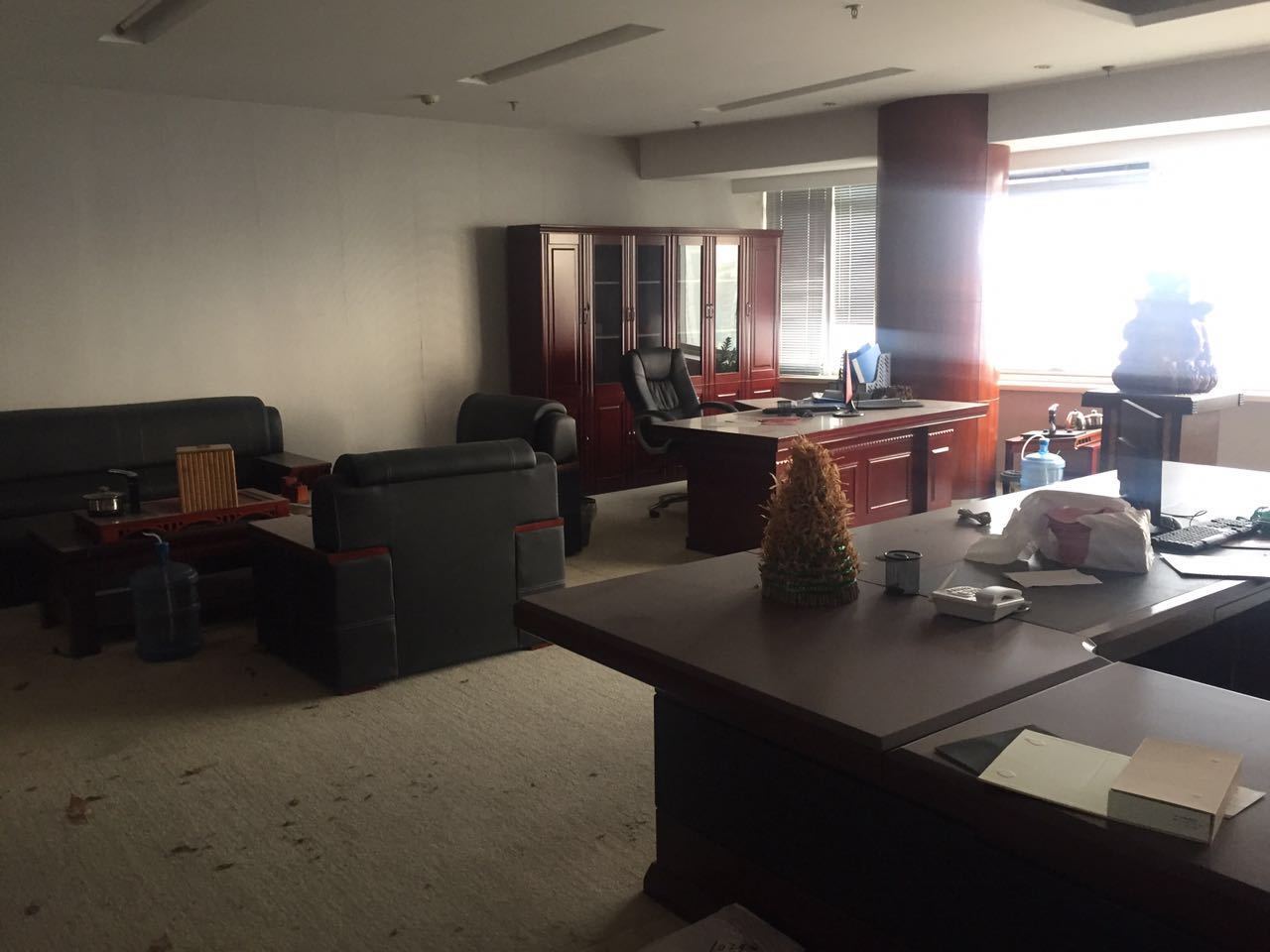 中关村科技大厦普陀 中关村科技大厦 170平米 豪华装修