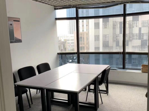 苏河1号静安 苏河1号 110平米 中等装修