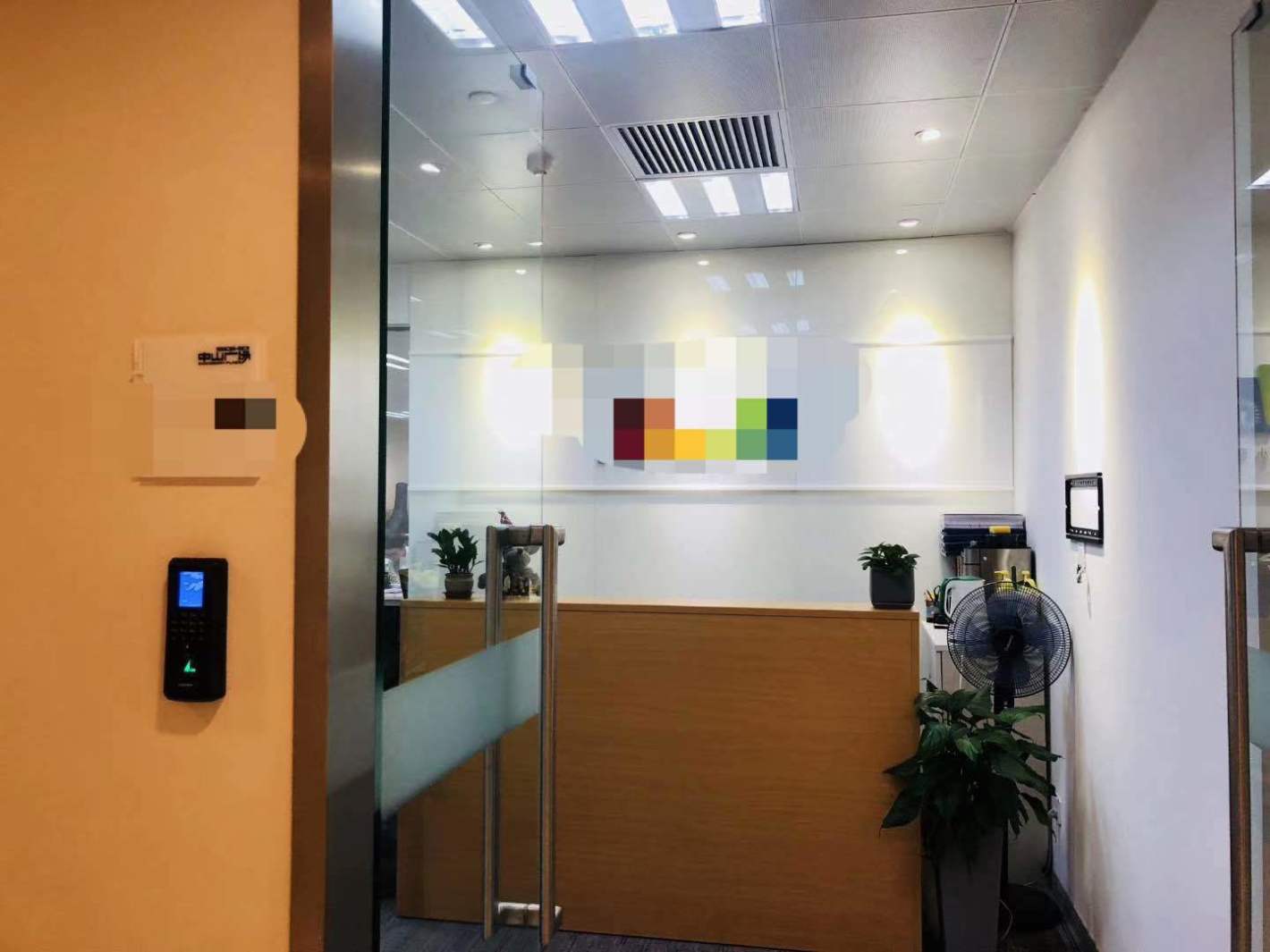 SOHO中山广场长宁 SOHO中山广场 358平米 精装修