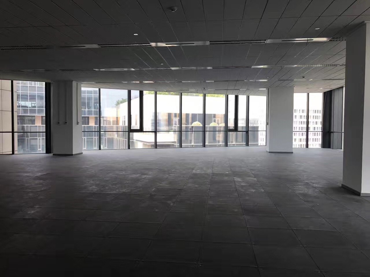 虹桥绿谷广场长宁 虹桥绿谷广场 1060平米 简装修