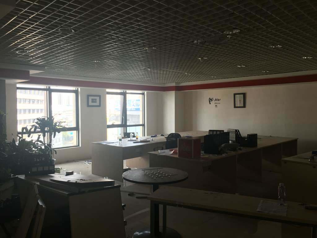 苏河1号静安 苏河1号 110平米 中等装修