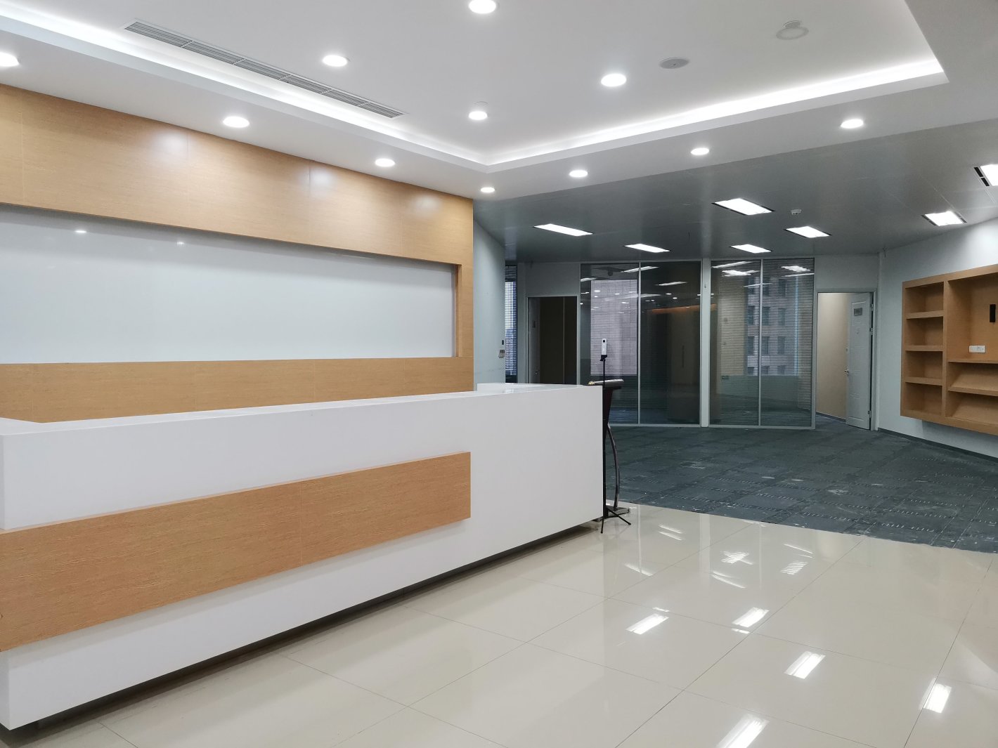 富邦晶品中心静安 富邦晶品中心 648平米 简装修