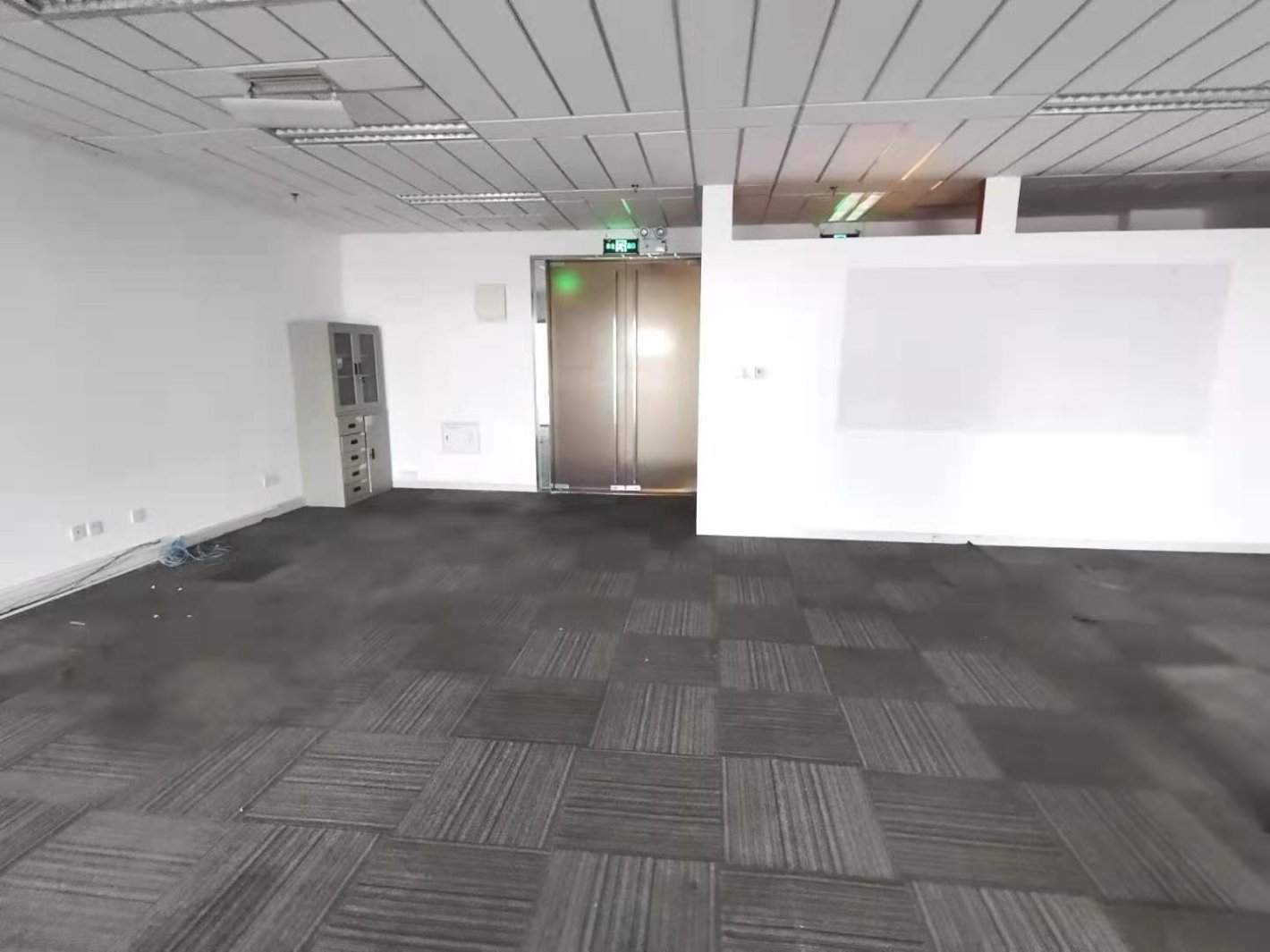 绿地汇中心徐汇 绿地汇中心 123平米 简装修