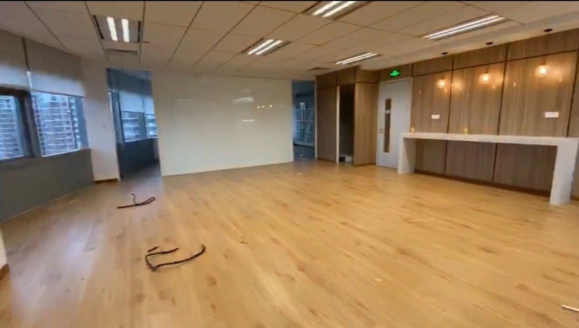 长宁来福士广场长宁 长宁来福士广场 257平米 简装修