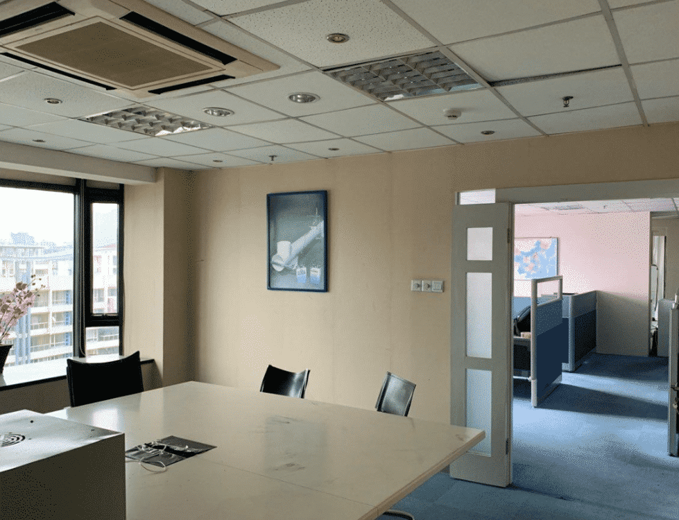 光大会展中心徐汇 光大会展中心 130平米 简装修