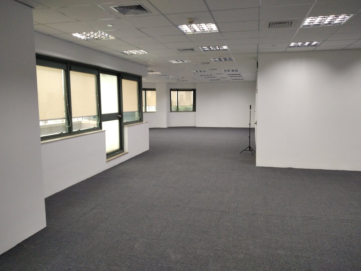 远洋商业大厦黄浦 远洋商业大厦 404平米 简装修