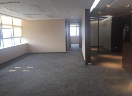鸿海大厦190平米办公室出租-租金价格3.35元/m²/天