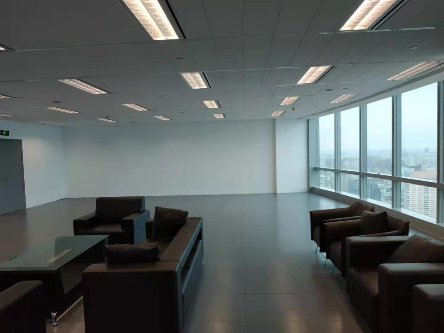 长宁来福士广场长宁 长宁来福士广场 228平米 简装修