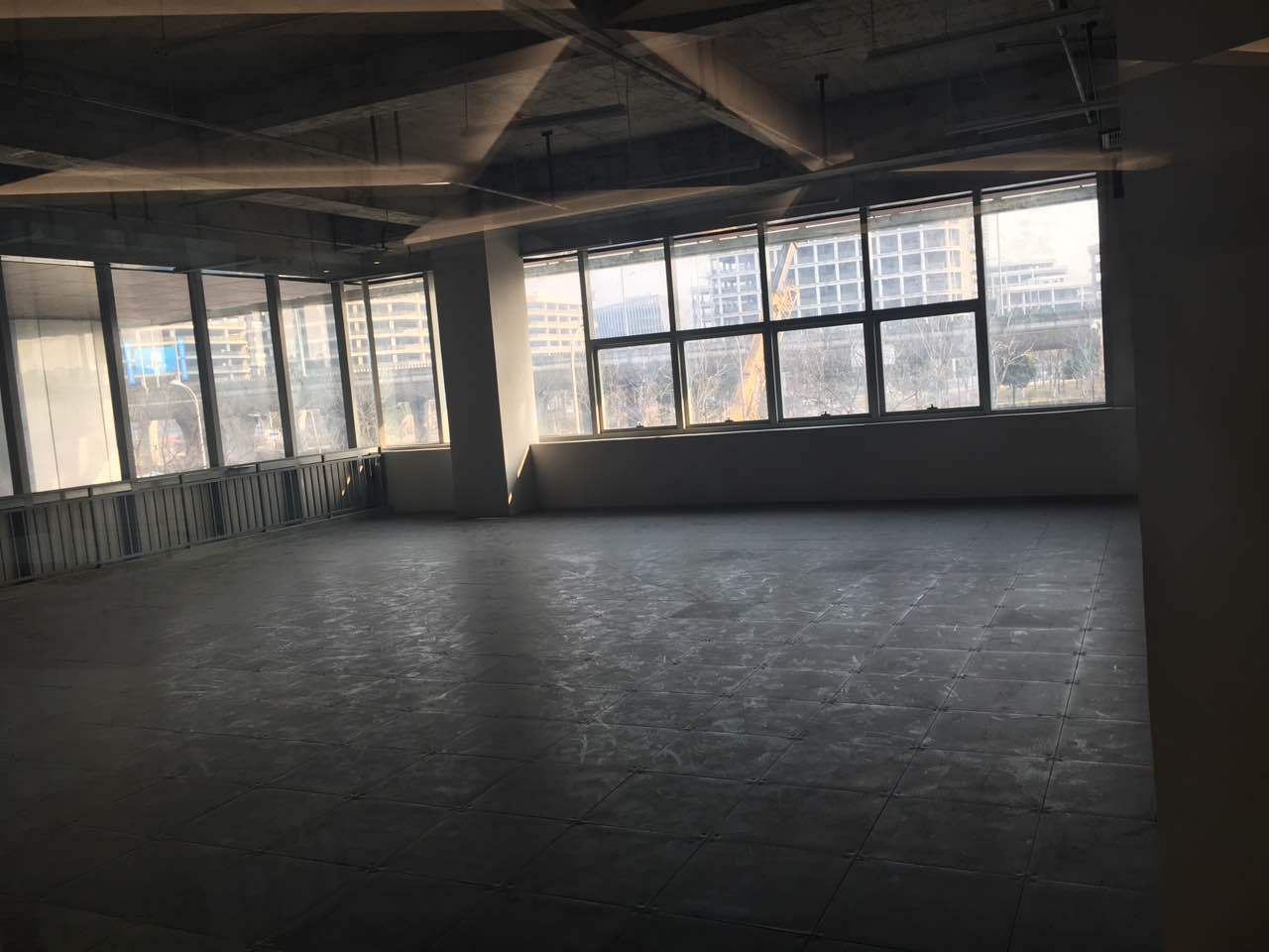 天会商务广场(凌空SOHO)长宁 天会商务广场(凌空SOHO) 219平米 豪华装修