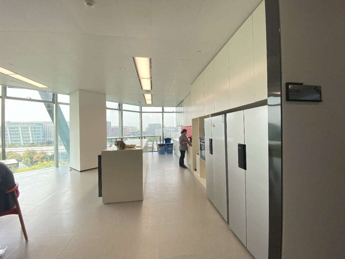 虹桥汇长宁 虹桥汇 388平米 简装修