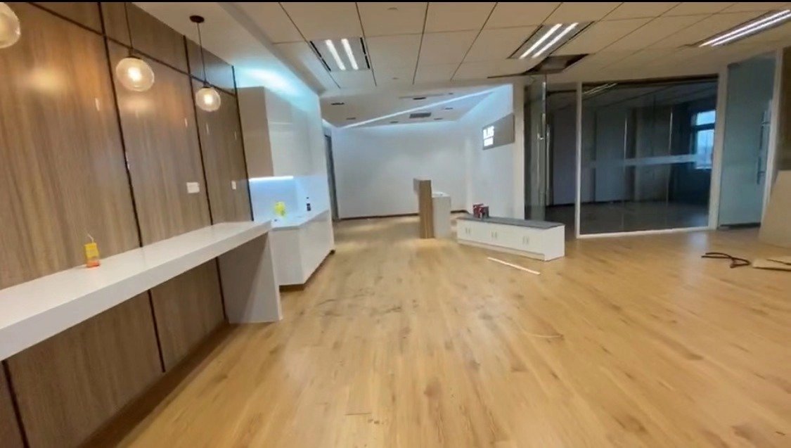 长宁来福士广场长宁 长宁来福士广场 257平米 简装修