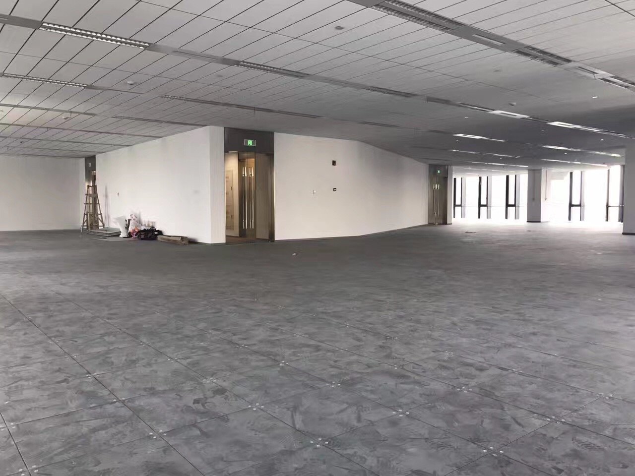 虹桥绿谷广场长宁 虹桥绿谷广场 1060平米 简装修