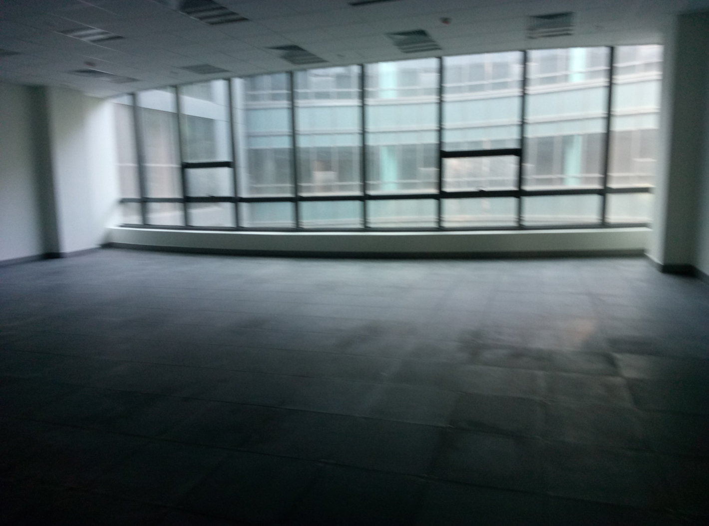 徐汇日月光中心徐汇 徐汇日月光中心 216平米 简装修