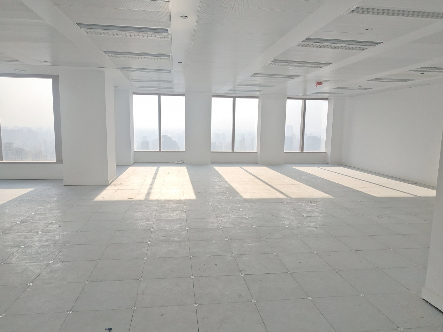 港汇恒隆广场徐汇 港汇恒隆广场 140平米 简装修