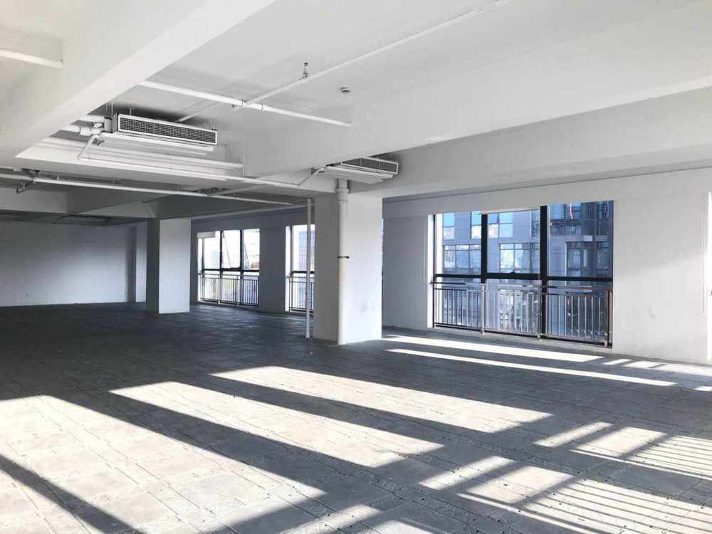 H88越虹广场徐汇 H88越虹广场 313平米 精装修