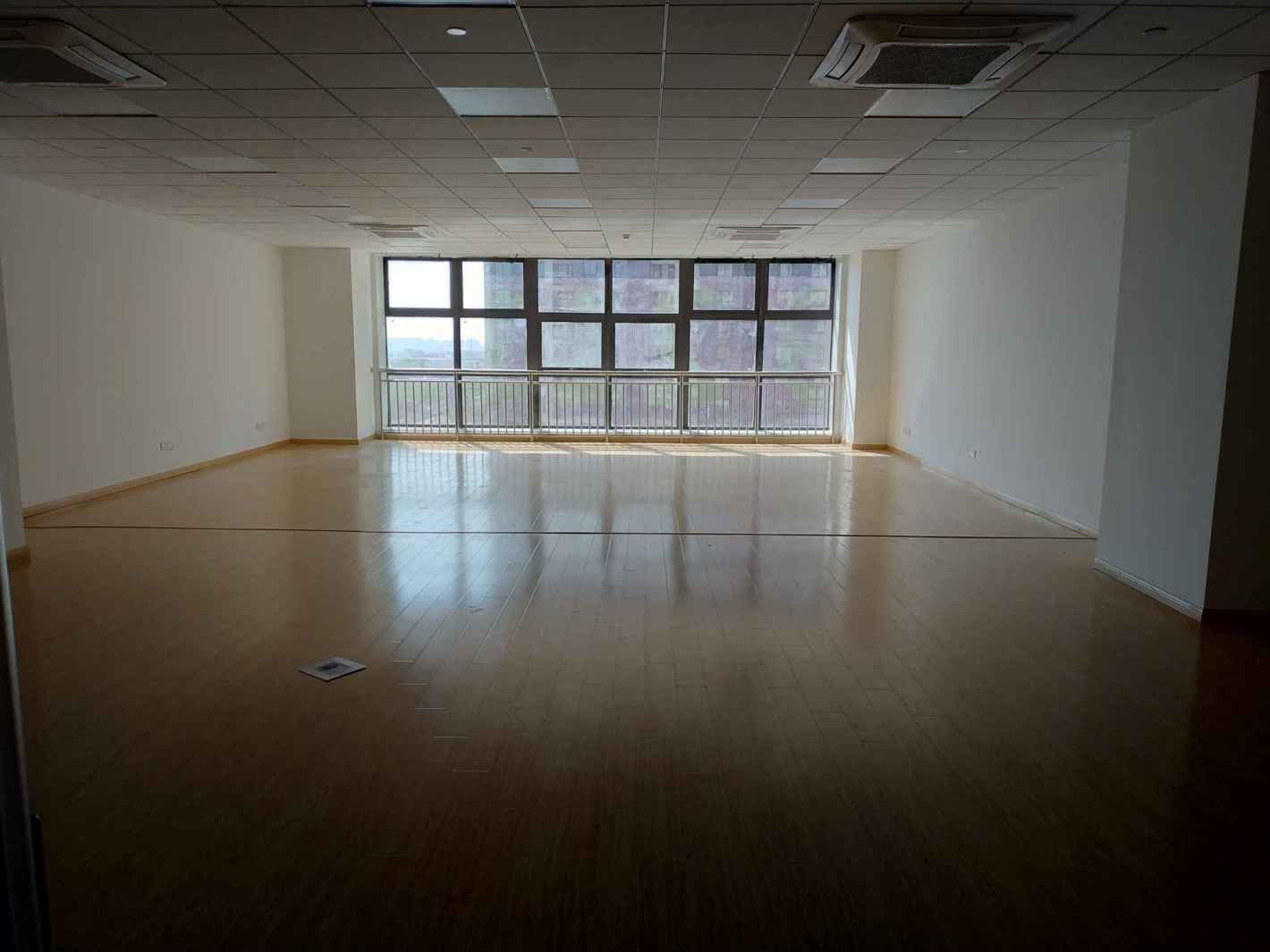 兆丰环球大厦徐汇 兆丰环球大厦 60平米 中等装修