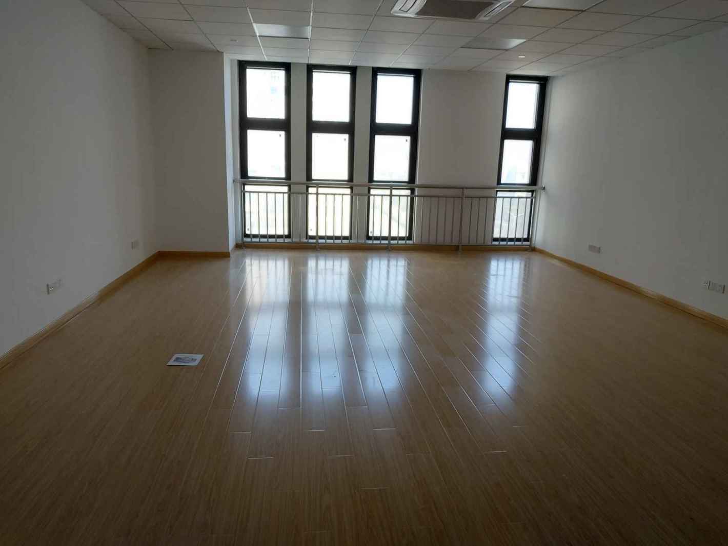 兆丰环球大厦徐汇 兆丰环球大厦 60平米 中等装修