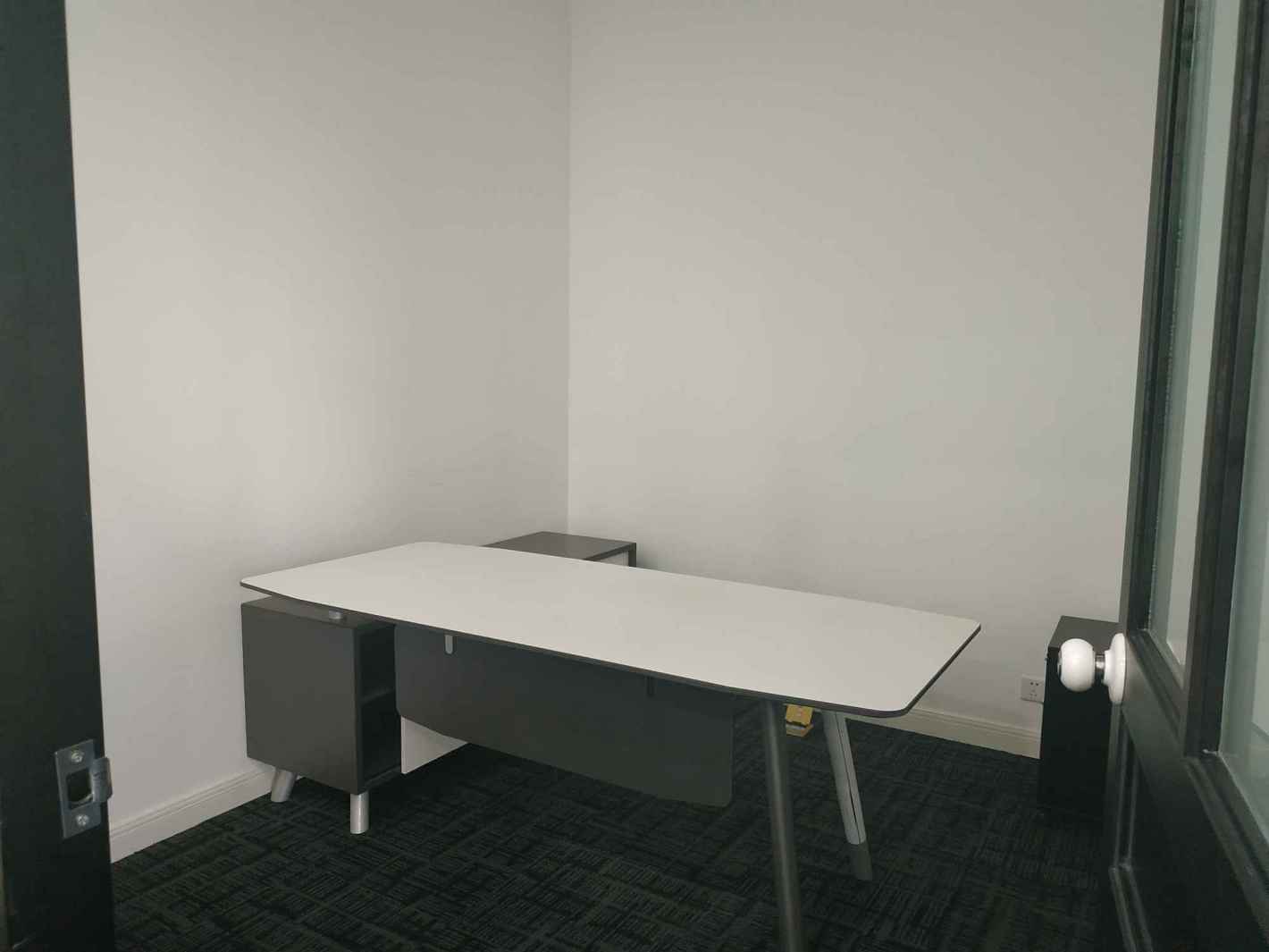 日月光中心黄浦 日月光中心 168平米 简装修