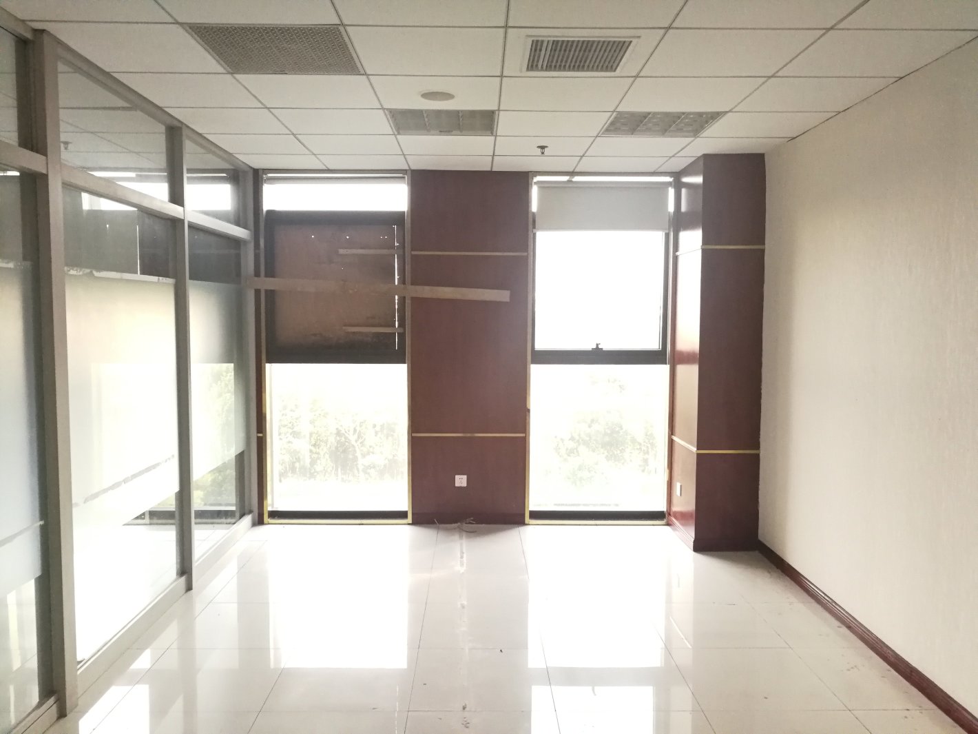 耀光中环国际广场普陀 耀光中环国际广场 280平米 精装修