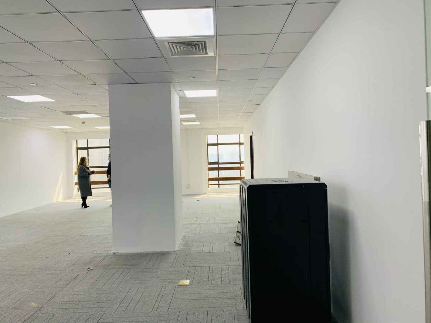 申亚金融广场长宁 申亚金融广场 164平米 中等装修