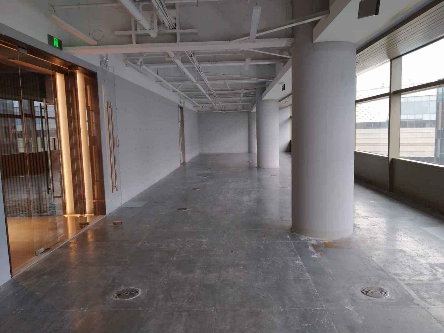 诺亚财富中心（原虹桥新地中心）长宁 诺亚财富中心（原虹桥新地中心） 611平米 简装修