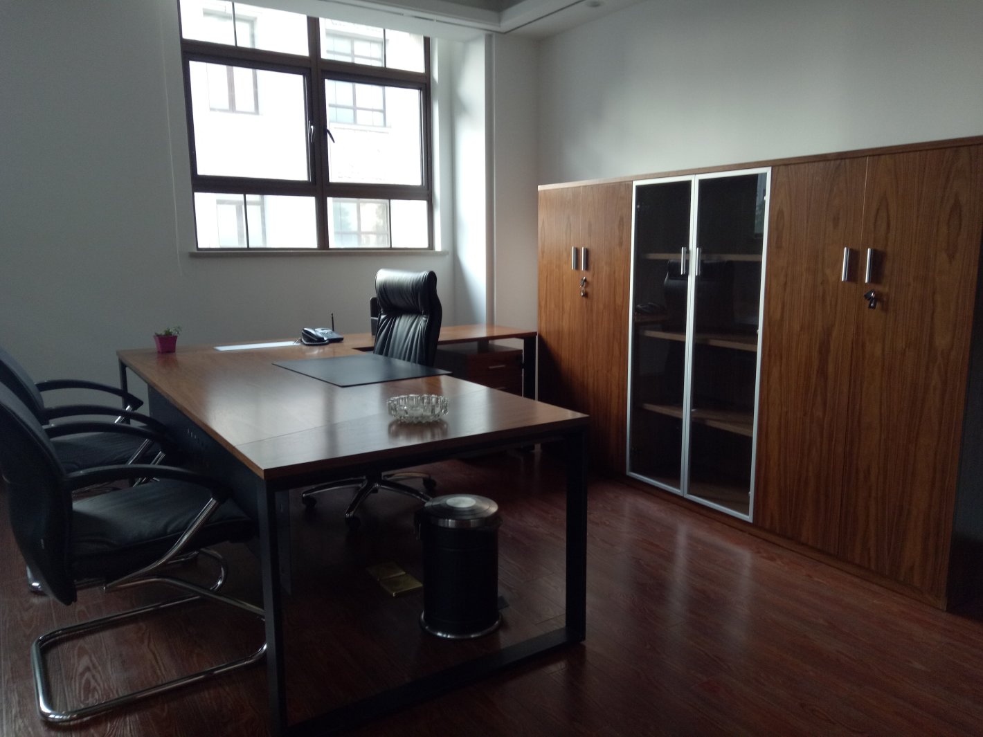 海亮大厦普陀 海亮大厦 280平米 精装修