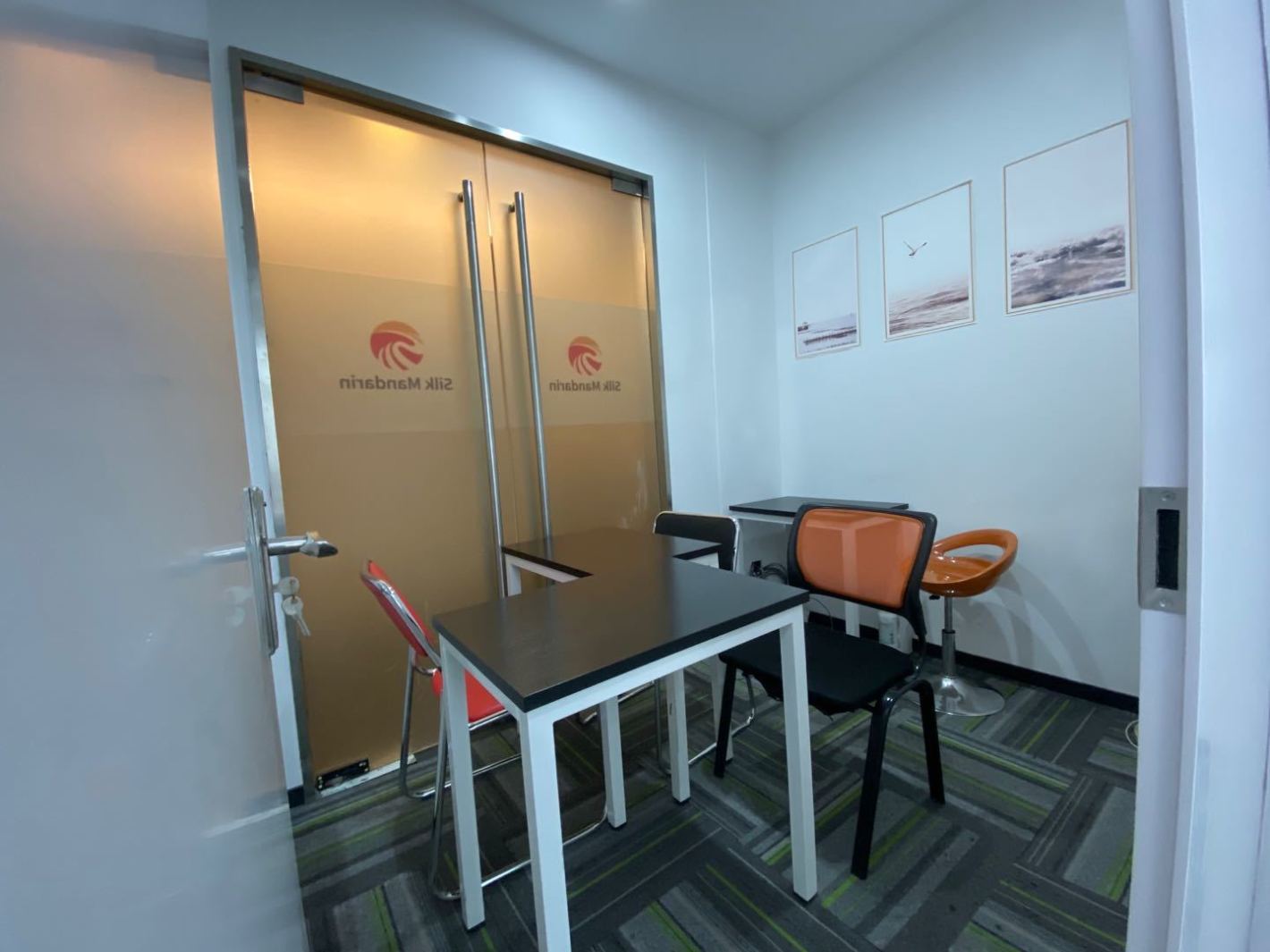 SOHO东海广场静安 SOHO东海广场 393平米 精装修