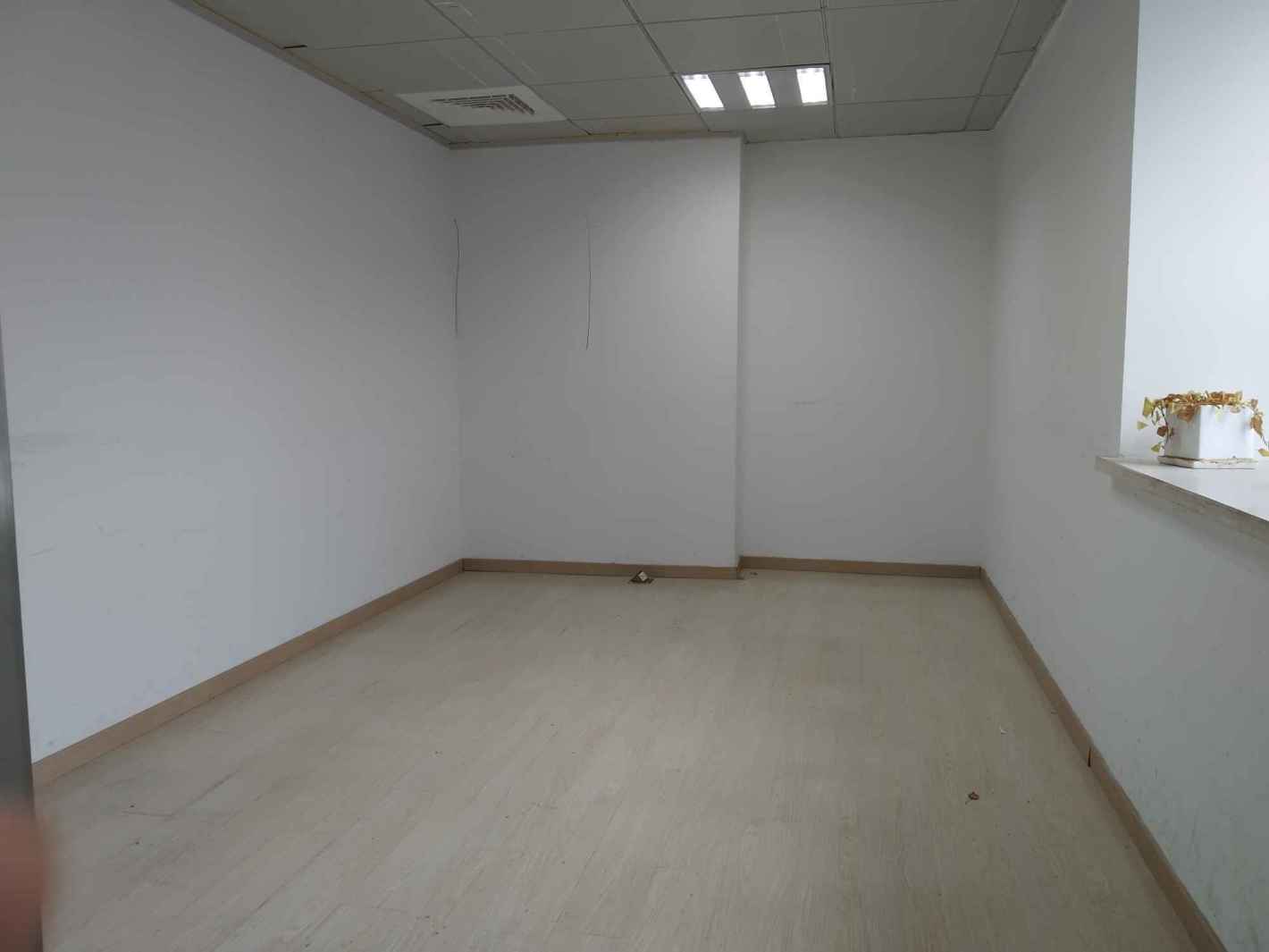 中瑞商务大厦普陀 中瑞商务大厦 128平米 中等装修