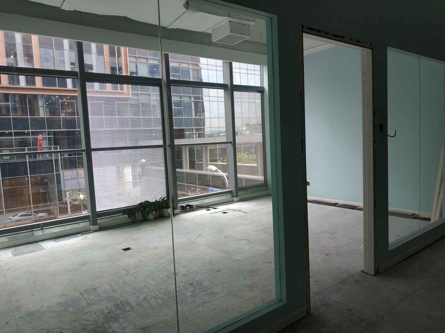 龙湖虹桥天街长宁 龙湖虹桥天街 100平米 简装修