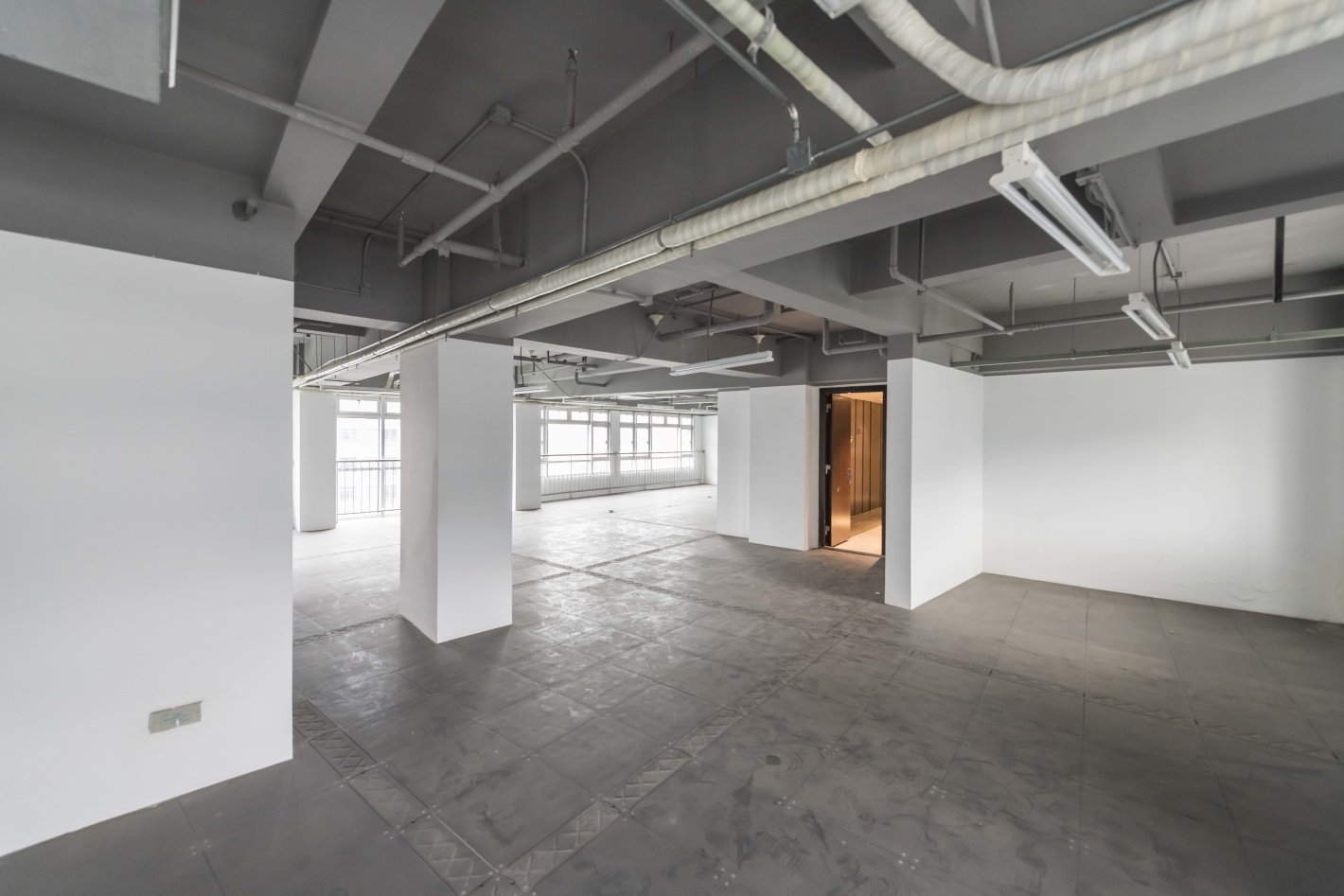 建滔商业广场长宁 建滔商业广场 253平米 毛坯