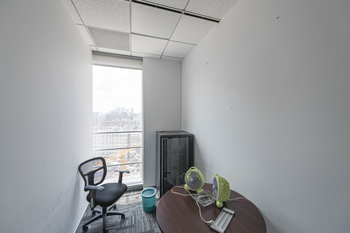 中信广场虹口 中信广场 350平米 简装修