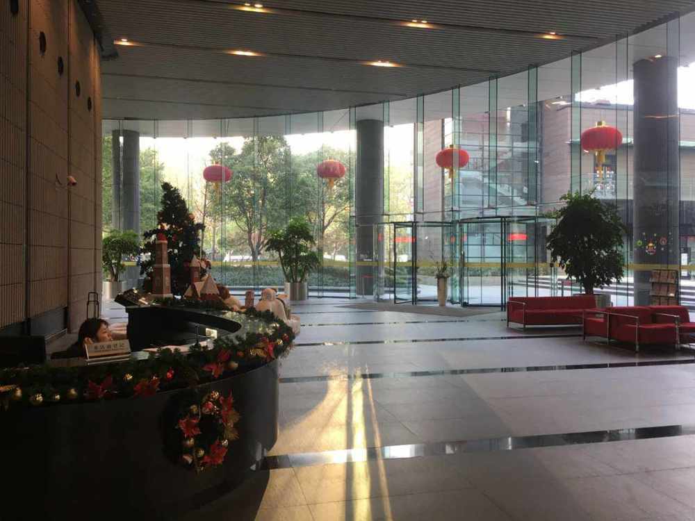古北财富中心二期长宁 古北财富中心二期 550平米 精装修
