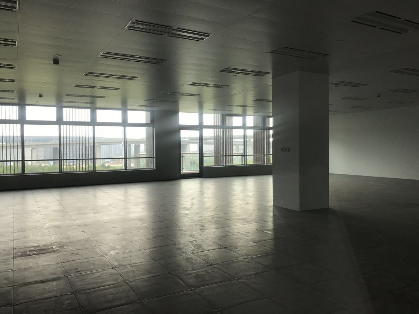 虹桥丽宝广场长宁 虹桥丽宝广场 140平米 简装修