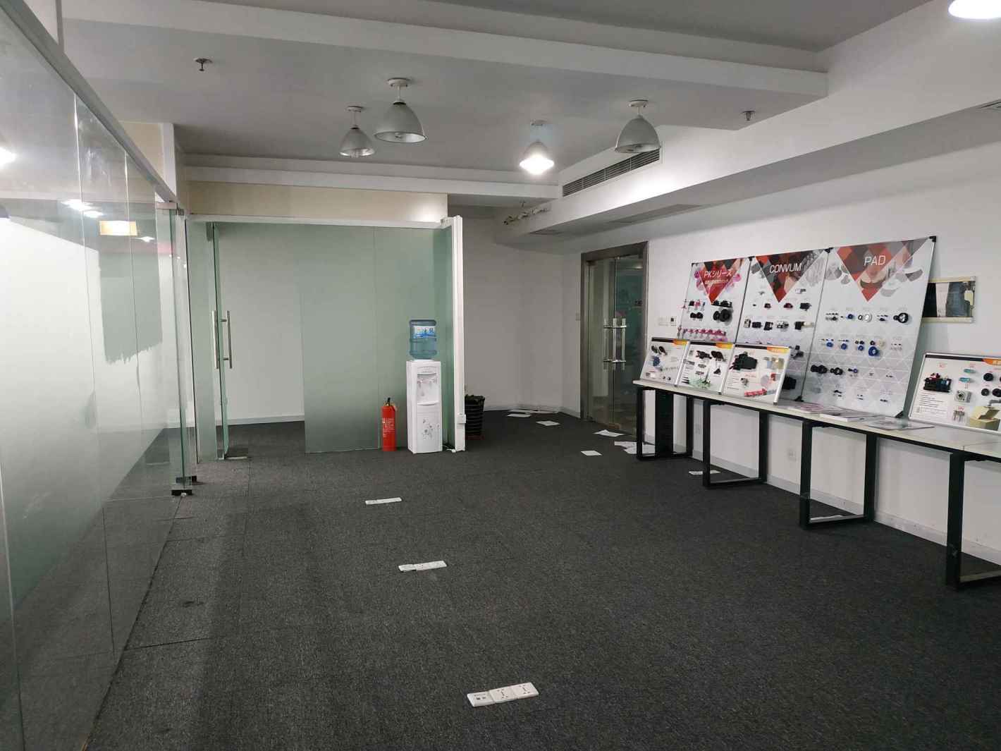 中关村科技大厦普陀 中关村科技大厦 165平米 精装修