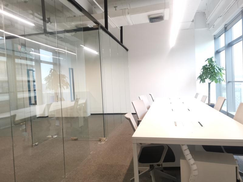 龙湖虹桥天街长宁 龙湖虹桥天街 126平米 中等装修