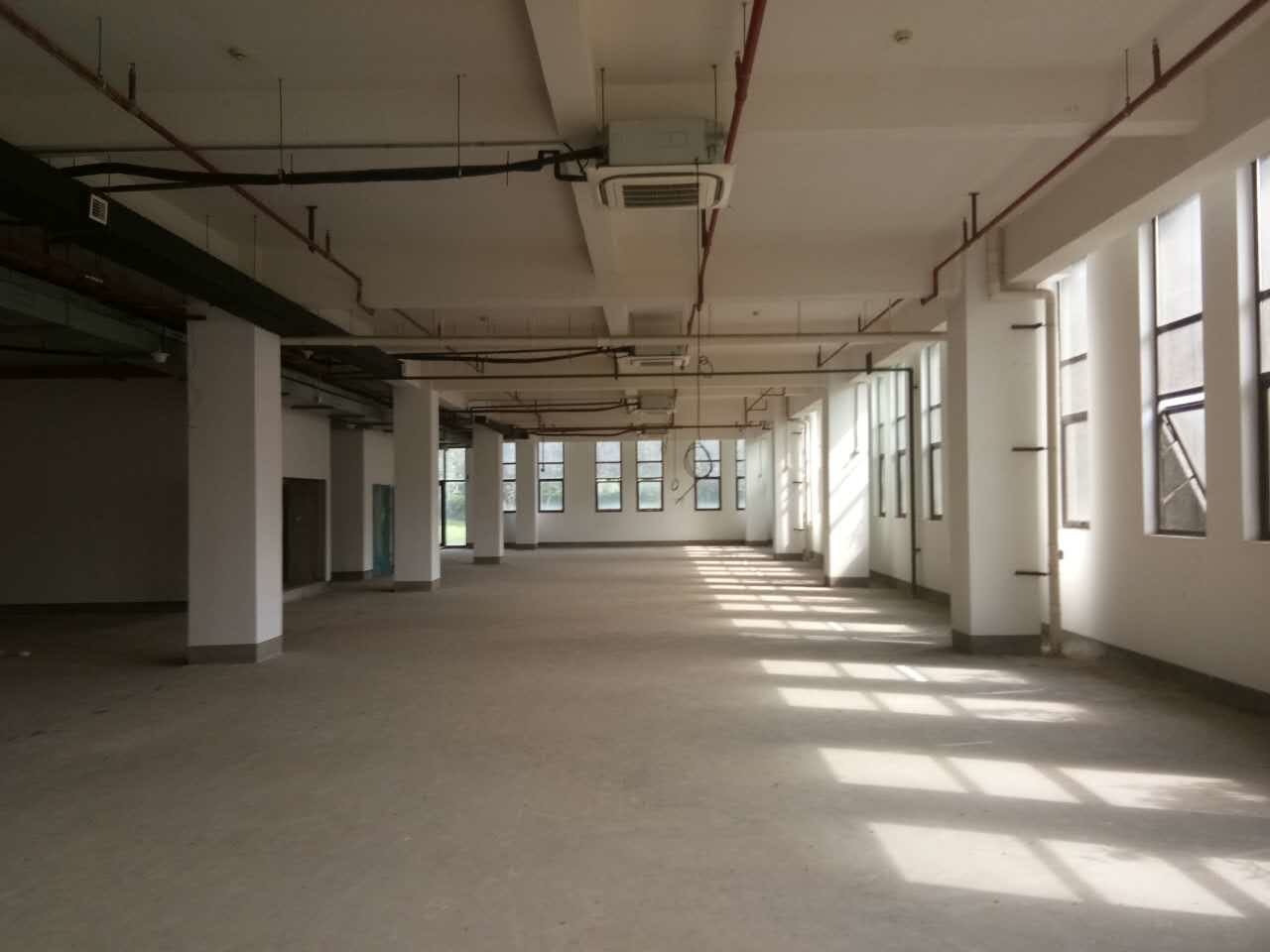 扬子江国际企业广场长宁 扬子江国际企业广场 260平米 毛坯