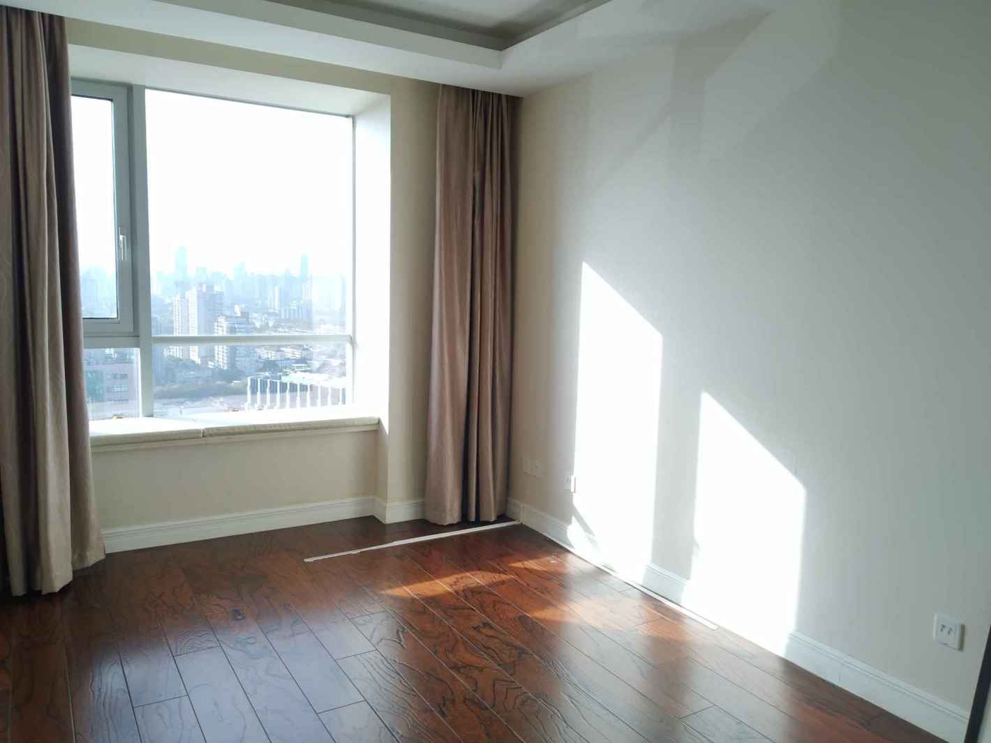 日月光伯爵居黄浦 日月光伯爵居 145平米 简装修