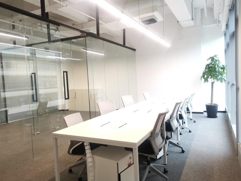 龙湖虹桥天街长宁 龙湖虹桥天街 126平米 中等装修