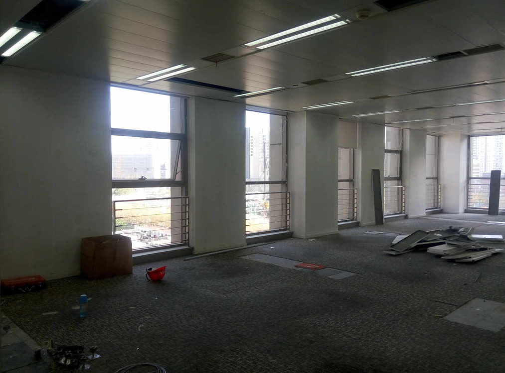 城开国际大厦徐汇 城开国际大厦 213平米 简装修