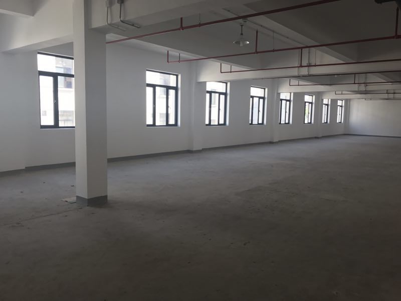 上海桂林聚科都市科技园370平米办公室出租-租金价格4.06元/m²/天