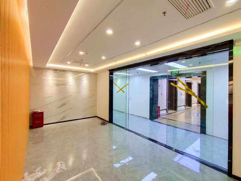 港泰广场黄浦 港泰广场 442平米 简装修