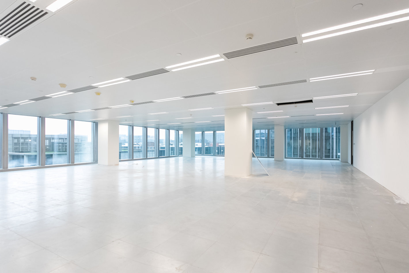 虹桥中骏广场长宁 虹桥中骏广场 298平米 中等装修