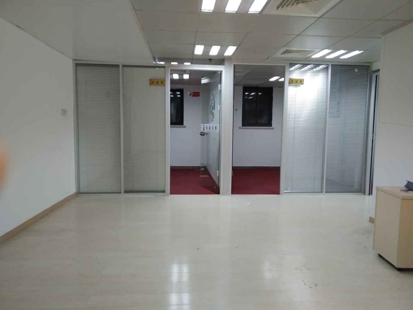 中瑞商务大厦普陀 中瑞商务大厦 140平米 中等装修