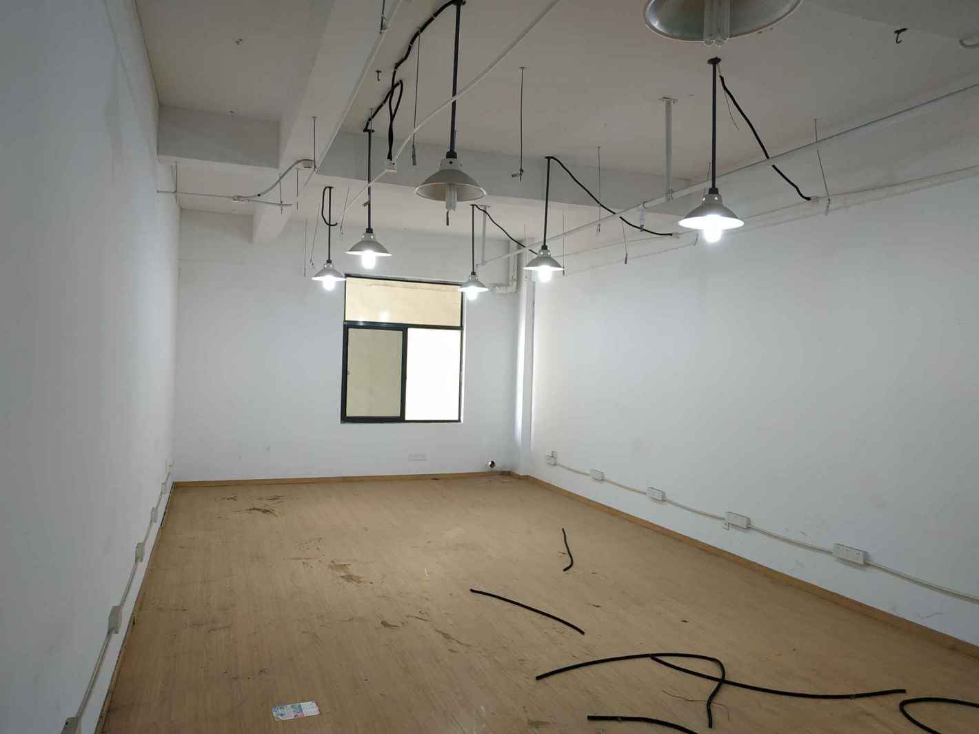 长江软件园宝山 长江软件园 109平米 简装修