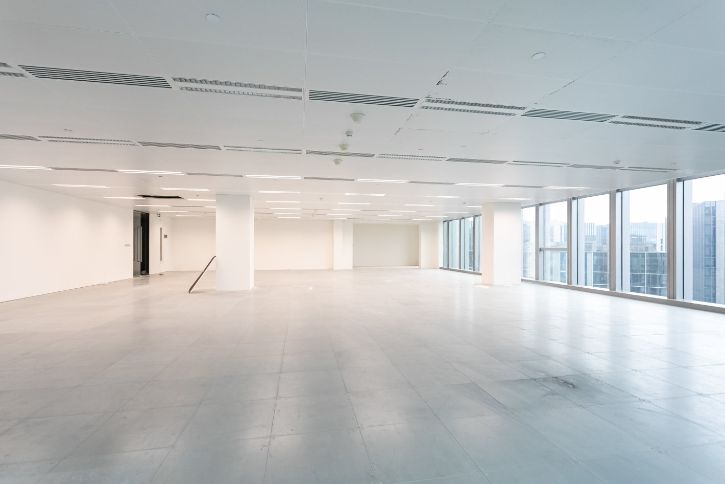 虹桥中骏广场长宁 虹桥中骏广场 298平米 中等装修