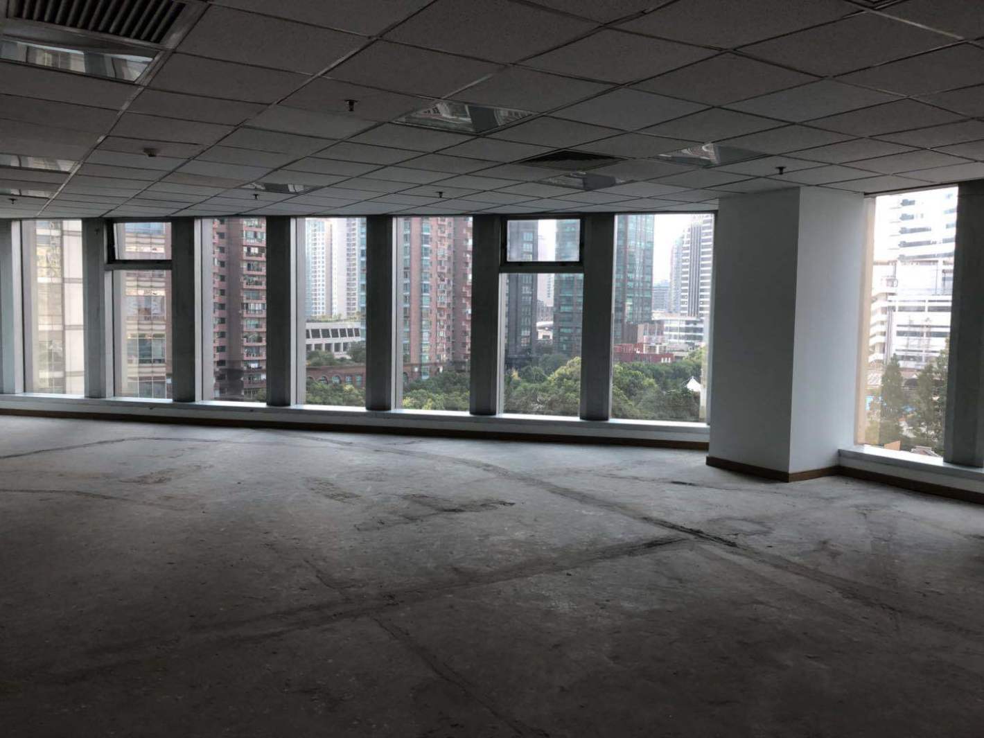 东方投资大厦（原名东方众鑫大厦）静安 东方投资大厦（原名东方众鑫大厦） 195平米 简装修