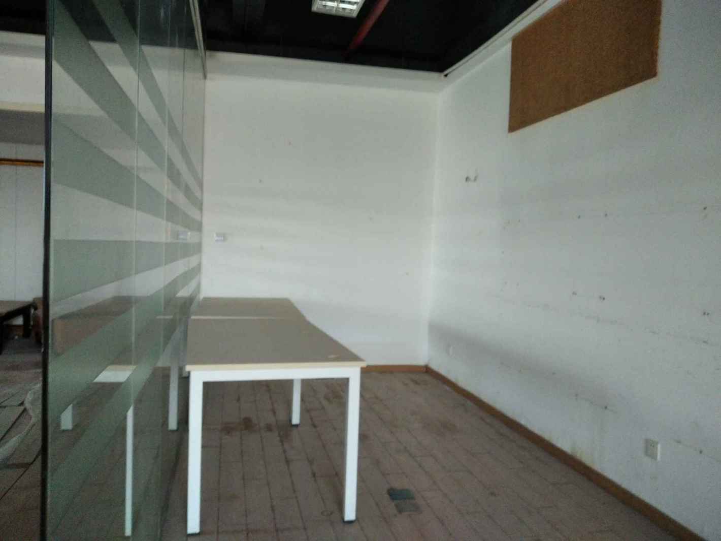 建配龙国际家居宝山 建配龙国际家居 212平米 中等装修